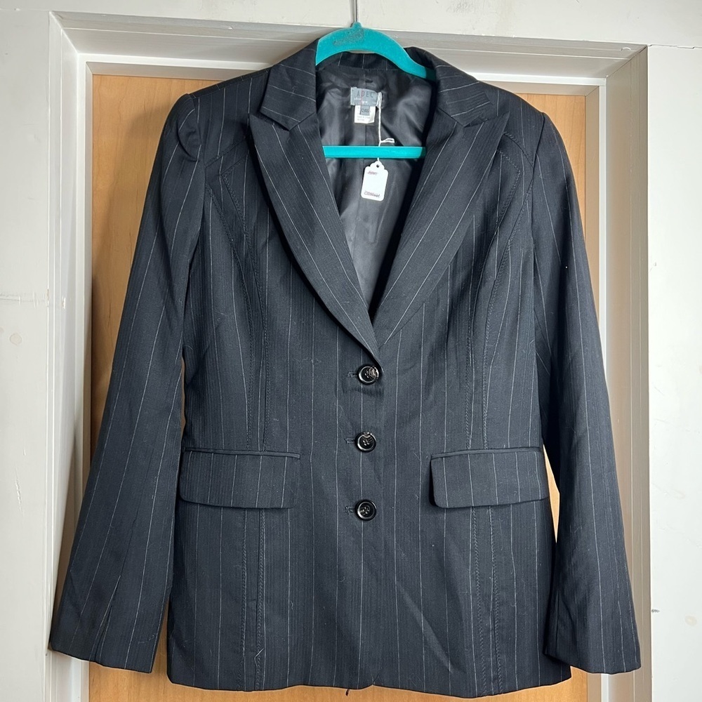 ADEC Womenโs Black Pinstripe Blazer Jacket-Three Button Front Closure.Size:12/46